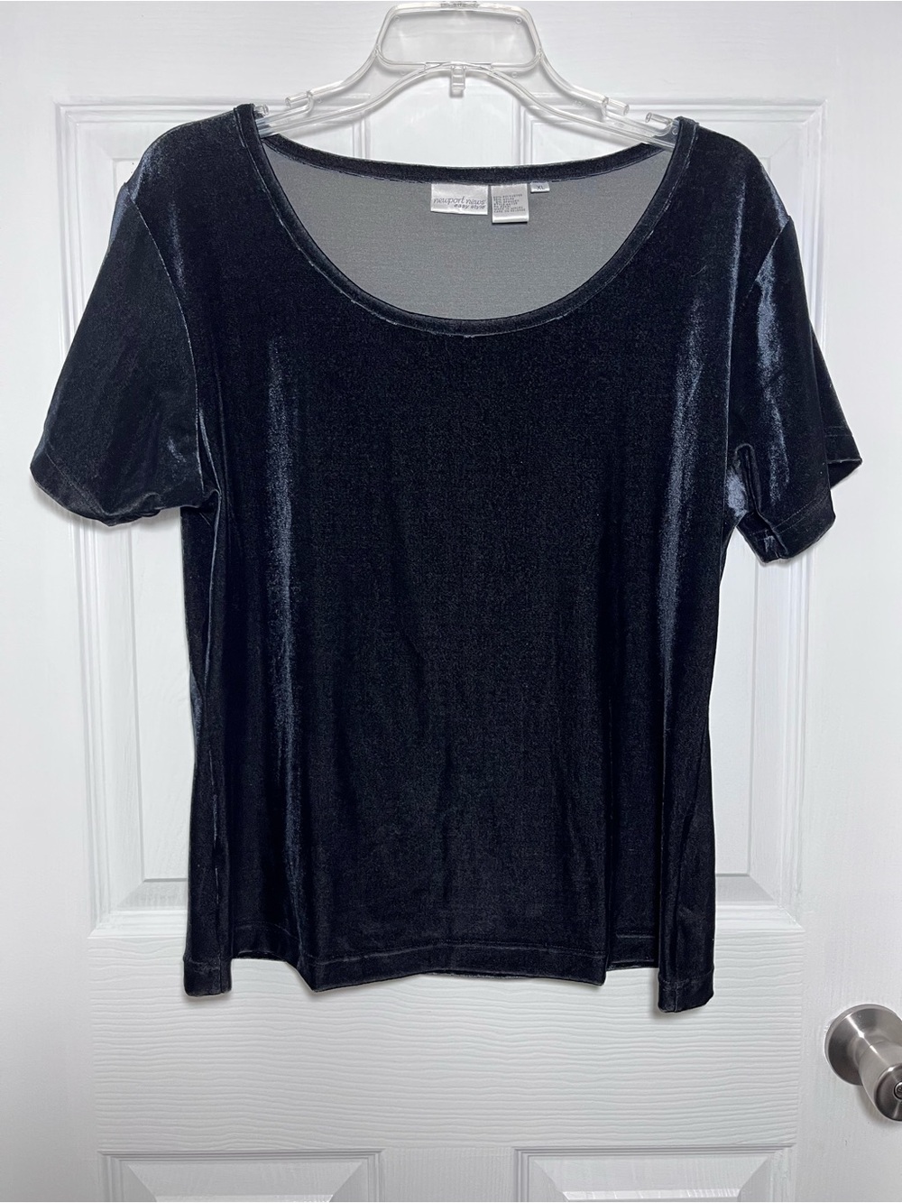 Newport News Black Velvet Short Sleeve Scoop Neck Top